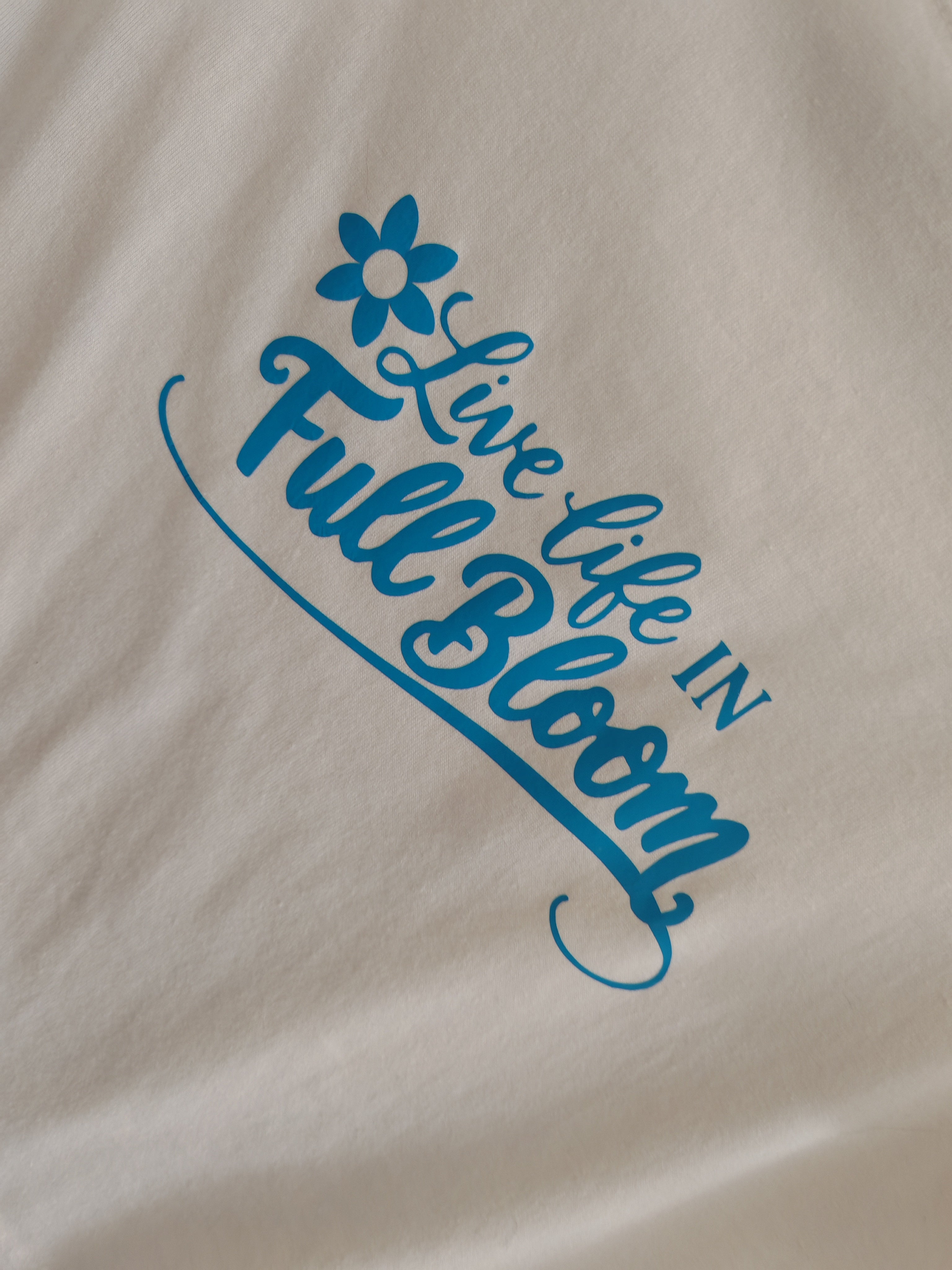 Live Life in Full Bloom Graphic T-Shirt – Floral Positive Quote Tee
